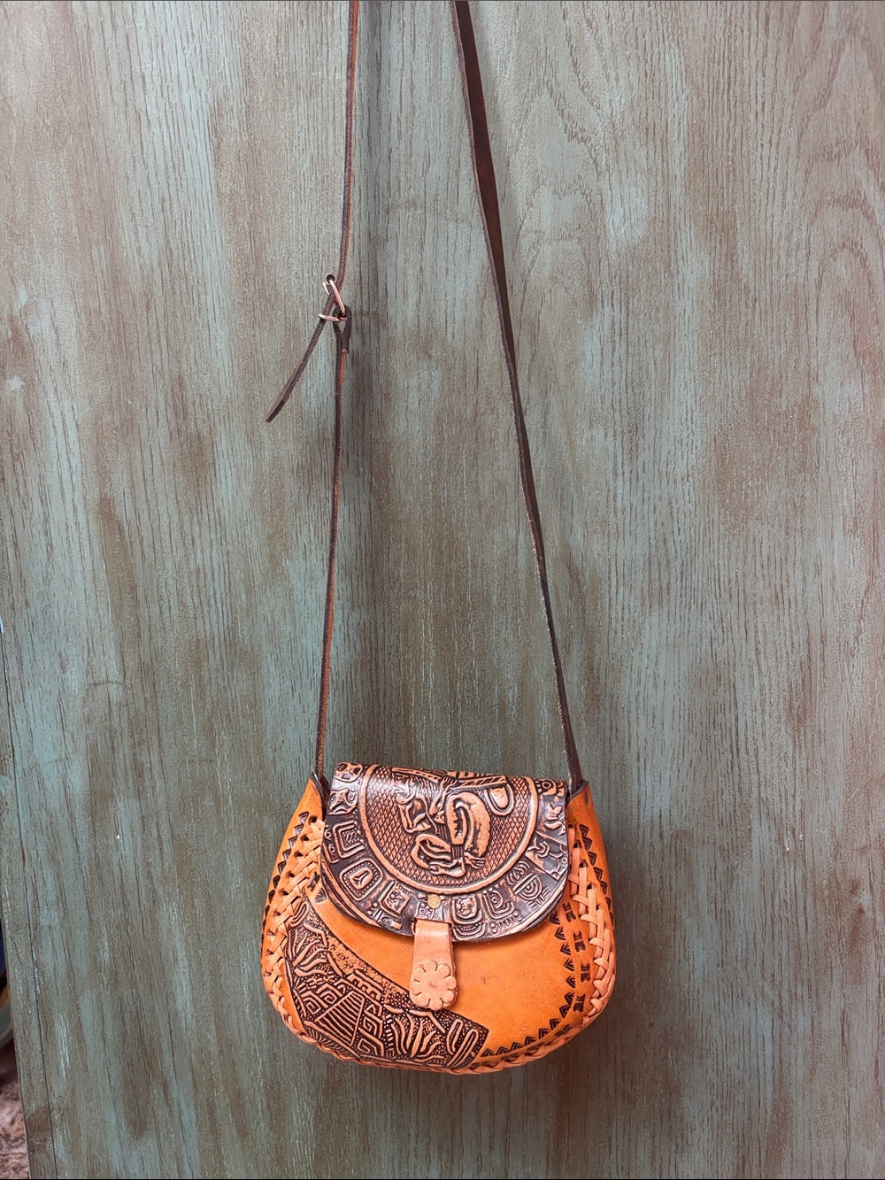 Vintage Hand Tooled Leather Crossbody Bag Boho Southwestern Purse - Picture 2 of 9